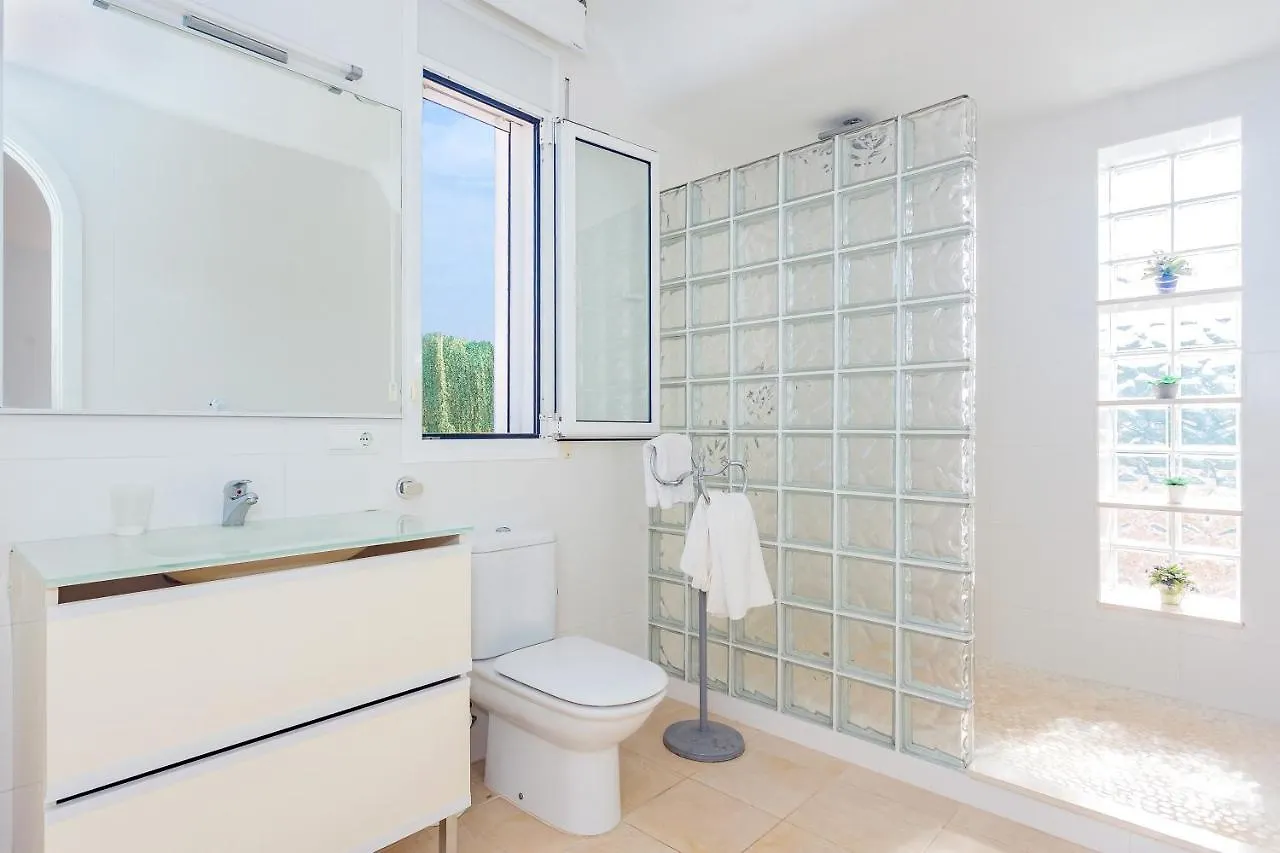 Binicasal Villa Sant Lluis Spain